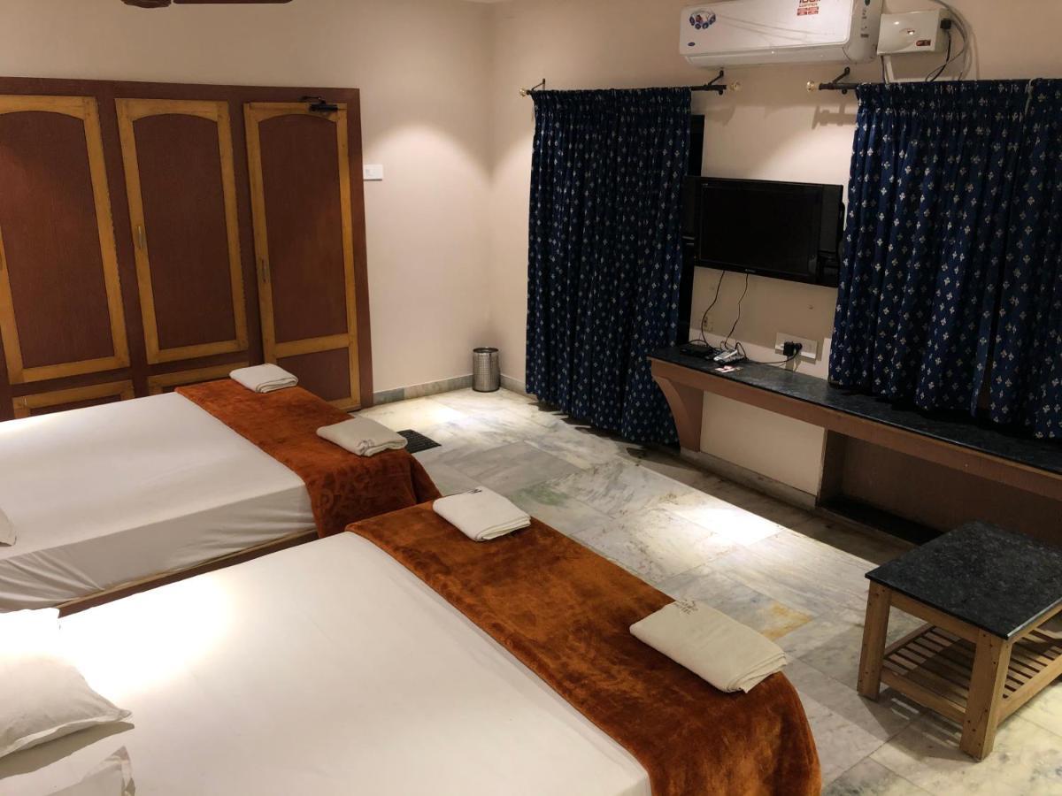 New Cape Hotel Kanyakumari Esterno foto